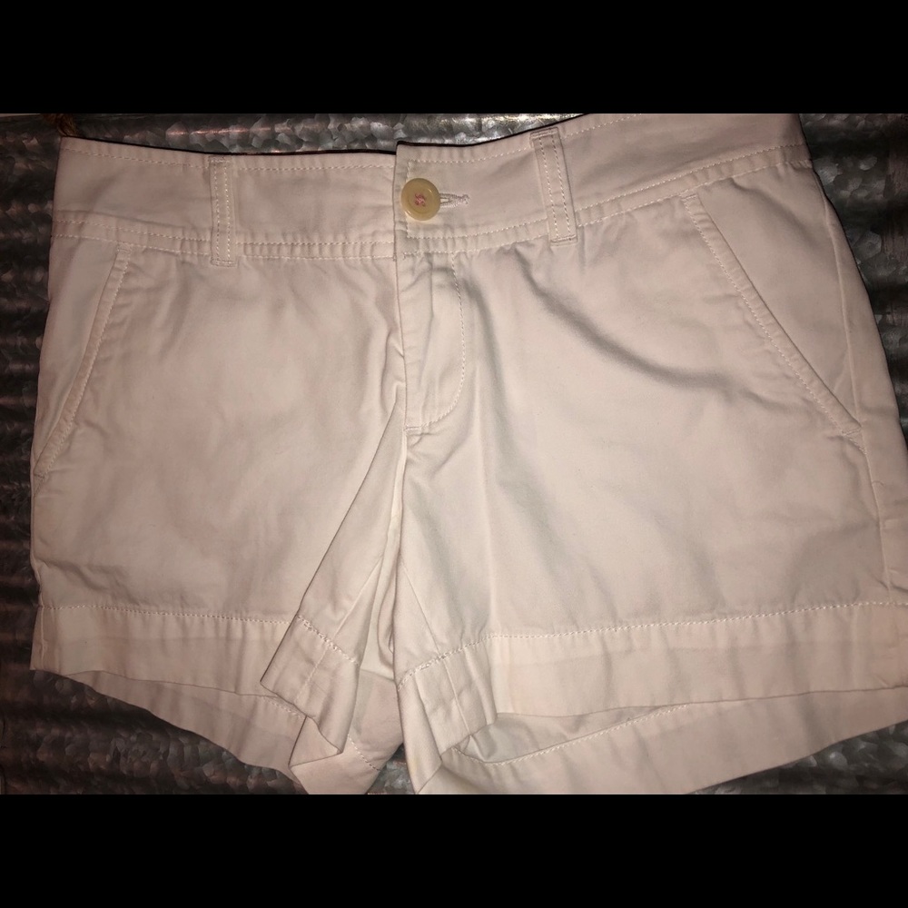 Lilly Pulitzer shorts size 2.